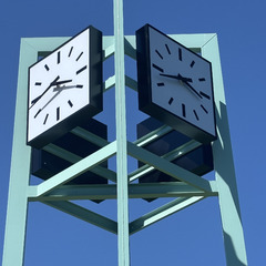 ID Boise/Ann Morrison Park: (4) square canister clocks